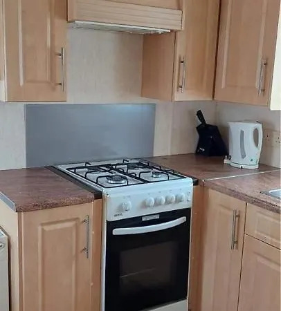 Captivating 3 Bed Caravan In *